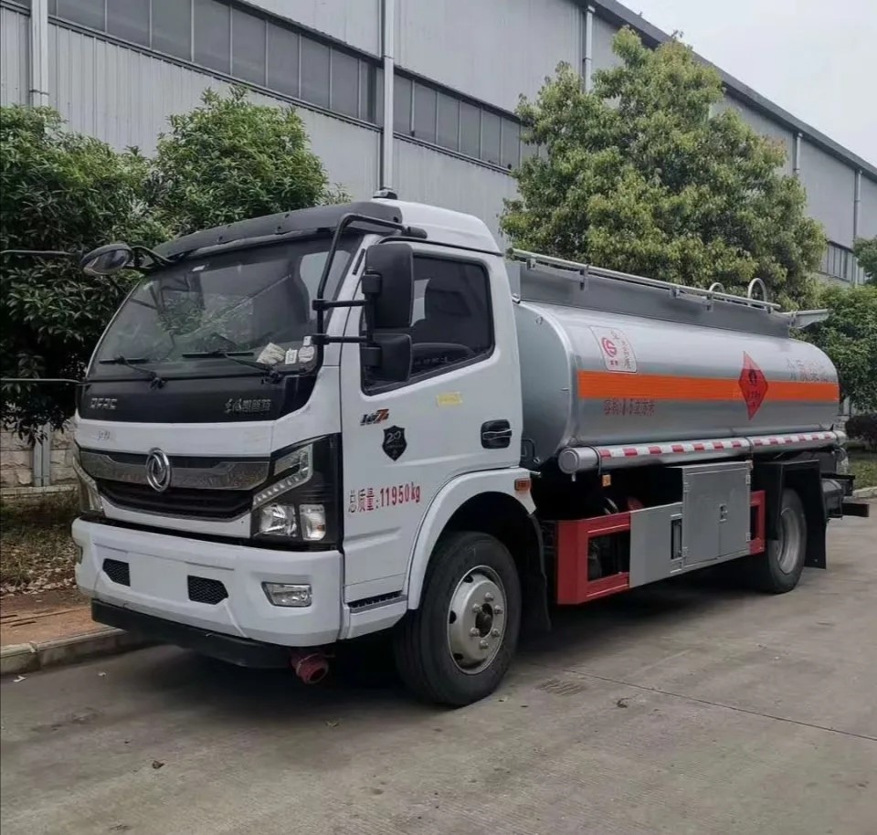 東風國六7噸加油車